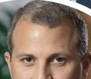 *جبران باسيل خلال مناقشة البيان الوزاري: نوافق بالكامل على ما ورد بالبيان الوزاري لجهة الـ 1701 و”تحرير كل الأراضي” و” احتكار حمل السلاح” و”قرار الحرب والسلم” واستراتيجية الدفاع*