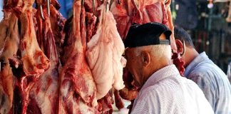 الطقس والأزمة الاقتصادية يزيدان التسمم الغذائي