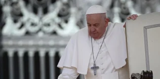 الفاتيكان: حالة البابا فرنسيس “حرجة”
