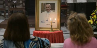 أين اختار البابا فرنسيس أن يدفن ؟