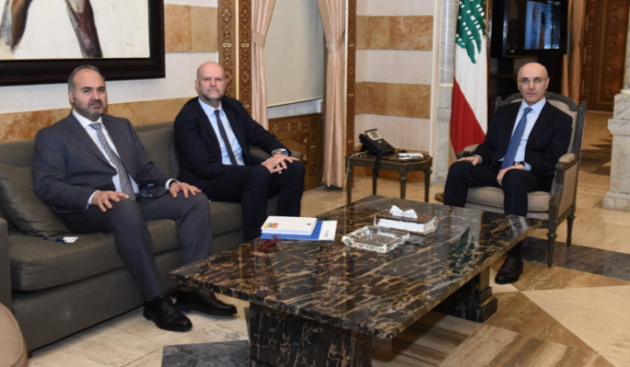 0735b4a70fbcab24d861e3556ad76f47 (1)