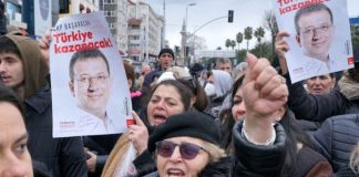 ماذا يحدث في تركيا؟