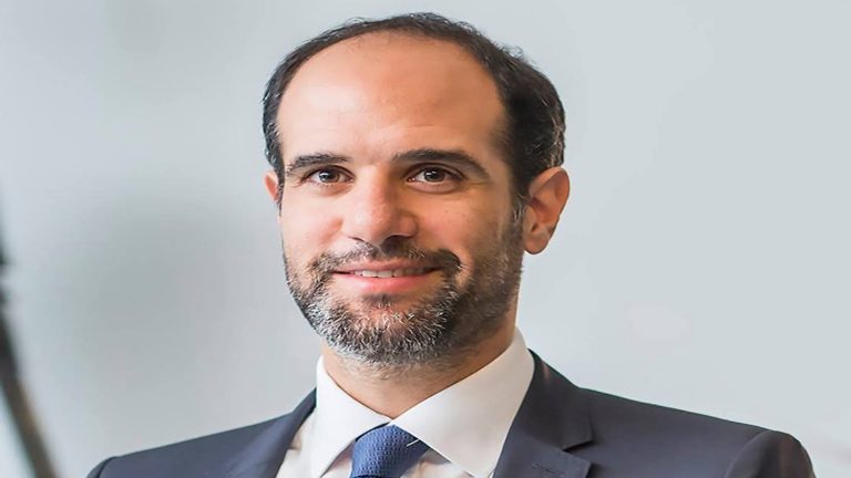 رسامني: رائحة الجنوب تحمل تاريخا من الصمود والعزة تلامس الوجدان