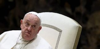 الفاتيكان: حالة البابا فرنسيس مستقرة طوال اليوم واستأنف بعض العمل