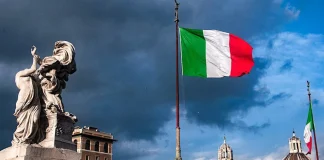 إيطاليا تستدعي السفير الروسي احتجاجاً على “هجمات لفظية” على رئيسها