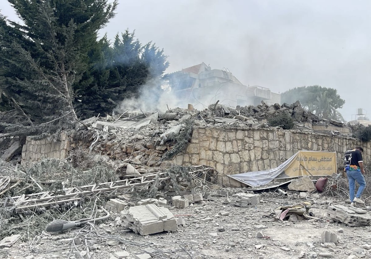 *وزارة الصحة عن غارة كفرتبنيت: ثلاثة شهـ.داء من بينهم سيدة و١٨ جريحا من بينهم اطفال ونساء*