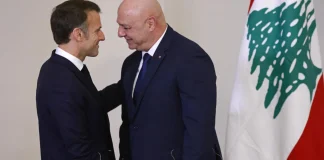 الرئيس عون وصل إلى مطار “لو بورجيه” والوفد المرافق في بدء زيارة لبضع ساعات بدعوة من الرئيس الفرنسي إيمانويل ماكرون، يرافقه وزير الخارجية يوسف رجي