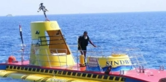 مصرع 6 روس في غرق غواصة سياحية في البحر الأحمر قبالة مصر