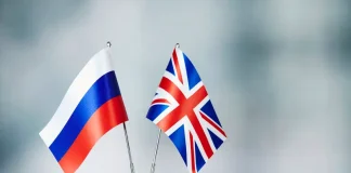 ردا على طرد روسيا دبلوماسيين بتهمة التجسس.. بريطانيا: اتهام خبيث