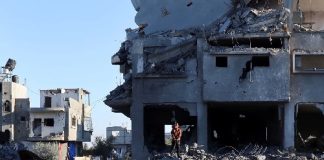 نائب أميركي يدعو لقصف غزة نووياً!