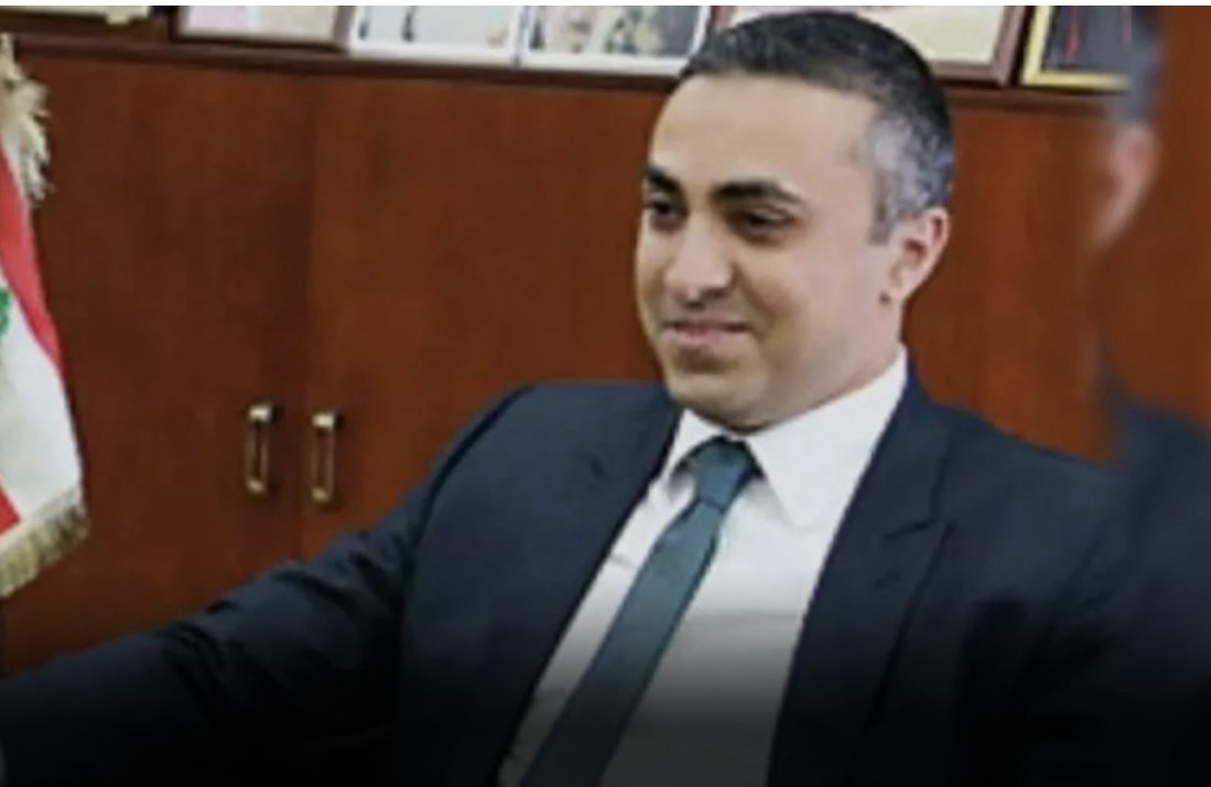 *الحجار طلب تحقيقا عن حساب يتعرض للجيش ويمس بسمعته*