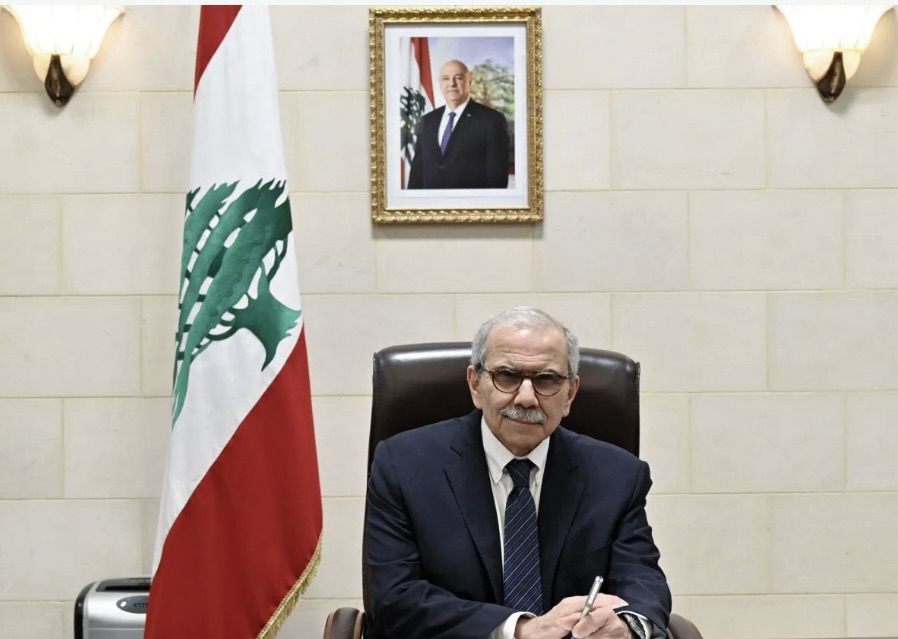 *رئيس الحكومة نواف سلام: نسعى أنّ تكون إدارة الدولة نزيهة وفاعلة وتحمي المواطن وتقوم على الكفاءة ولا تكون بخدمة الطوائف ولا السياسيين*