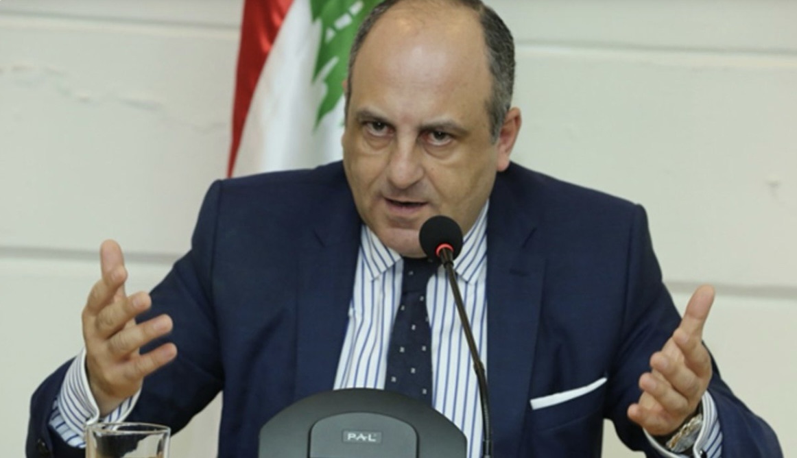 *بو عاصي لبري: “شو قصّة الطائفية معك؟*