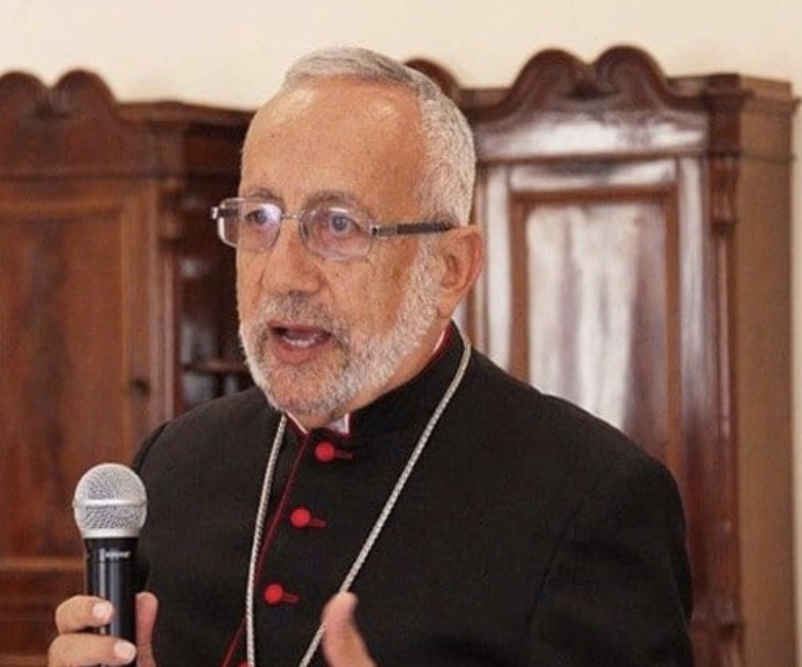 *البطريرك ميناسيان: يبقى عيد الفطر السعيد مناسبة متجددة للتأمل في معاني العطاء والرحمة*