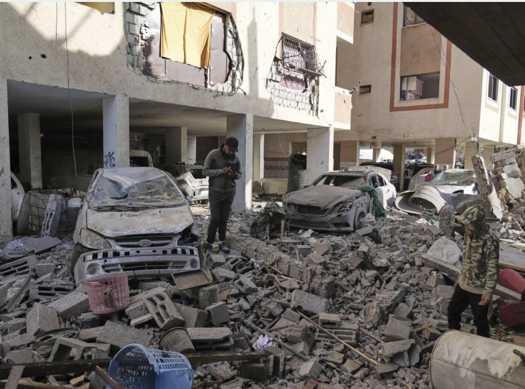 *حماس’ تدعو “كل من يستطيع حمل السلاح’ في العالم” إلى التحرك ردا على خطة ترامب لغزة*