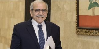 *سلام عرض مع الاحمد مستجدات الاراضي الفلسطينية وتلقى برقيتي تهنئة بنيل الحكومة الثقة*