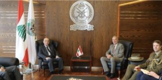 *لقاءات وزير الدفاع : تعزيز العلاقات والتعاون العسكري*