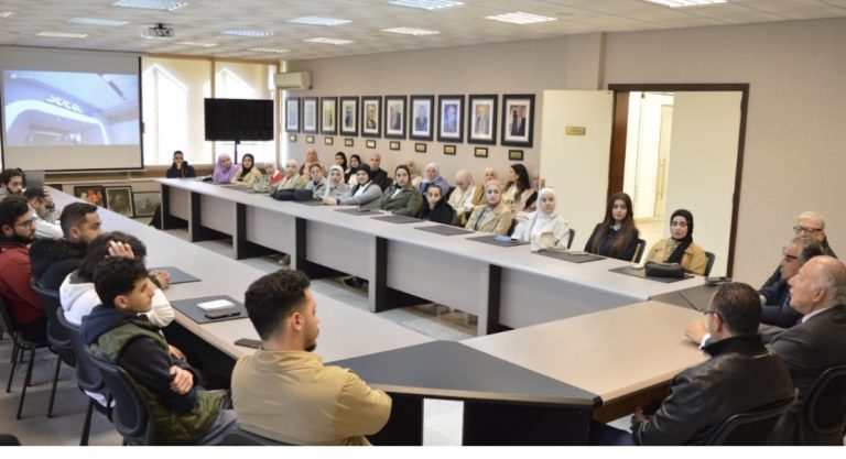 *دبوسي إستقبل طلابا من جامعة الجنان: لرفد عملية التنمية بالكفاءات العلمية*