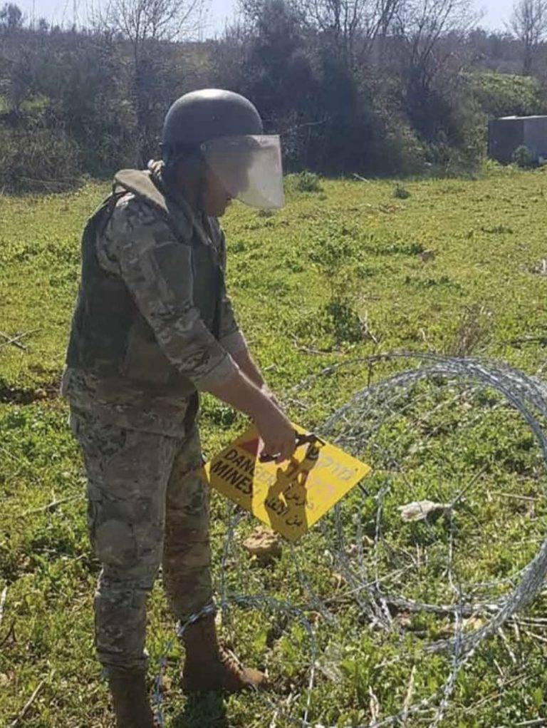 *الجيش اللبناني: عملنا على إزالة شريط شائك في بركة ريشا وَضَعَته مؤخرًا القوات الإسرائيلية’ داخل الأراضي اللبنانية*