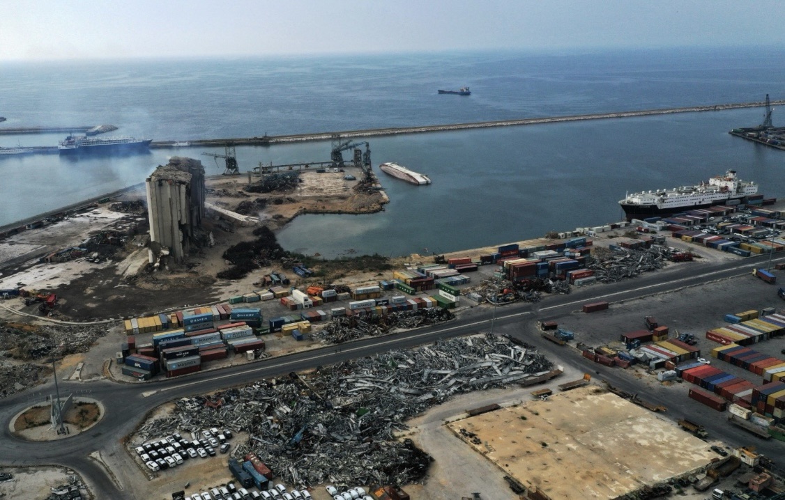 *رائحة كريهة في بيروت مصدرها مرفأ بيروت… ما الأسباب؟*