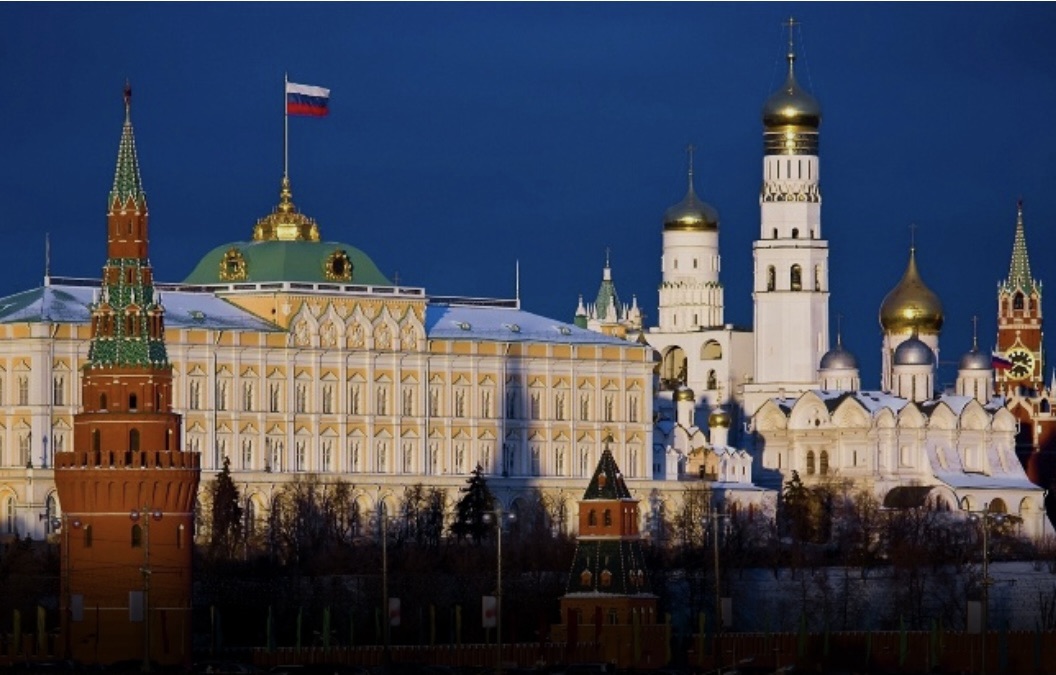 *الكرملين: ويتكوف سينقل لترامب رسالة من بوتين بشأن هدنة في أوكرانيا*