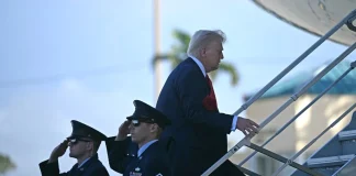 ترامب محذراً الحوثيين وإيران: الآتي أعظم