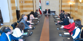 رئيس الحكومة استقبل وفدا من “معهد الشرق الأوسط – واشنطن”. وعد ببذل جهود للتشجيع على دعم لبنان والدولة والجيش والمسار الإصلاحي الاقتصادي.