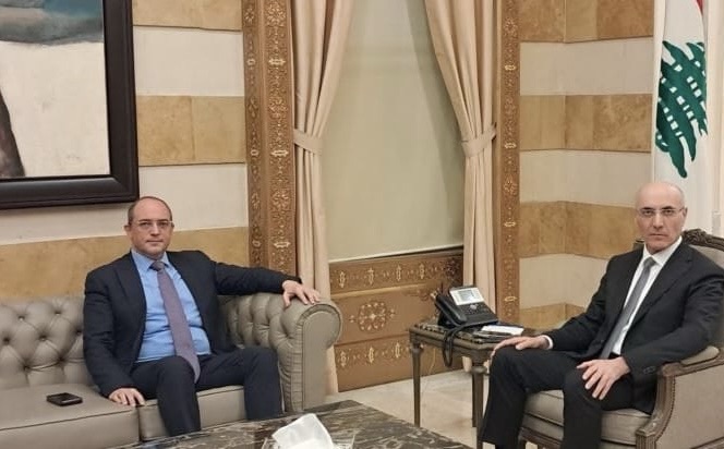 *وزير الداخلية بحث ورئيس التفتيش المركزي القاضي جورج عطية في تعزيز التعاون*