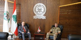 منسى يؤكد للضباط المتقاعدين اولوية حقوقهم