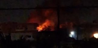 مراسل المنار :مروحياتان للعدو استهدفت من فوق البحر ثلاث غرف جاهزة داخل بلدة الناقورة