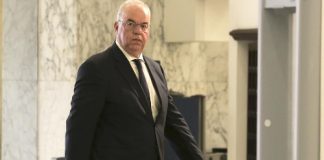 وزير الإتصالات يعلن عودة التغطية لـ80% من المناطق الجنوبية