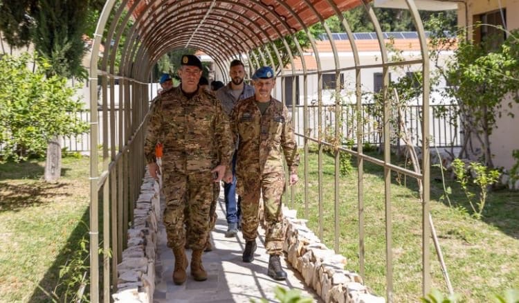 *قائد القطاع الغربي في “اليونيفيل” يلتقي القائد الجديد لقطاع جنوب الليطاني في الجيش اللبناني*