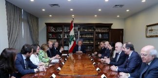 سباق بين الدبلوماسية والنار