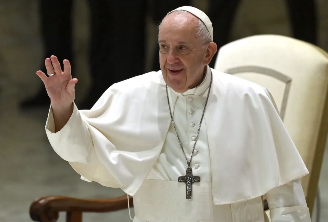 *البابا فرنسيس يصلي من أجل استخدام التقنيات الحديثة لتعزيز الروابط*