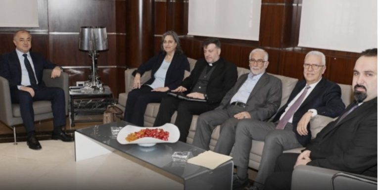 *بو صعب عرض مع وفد المؤسسات التربوية الخاصة ضرورة احترام القانون 2 : لوقف السجالات العلنية واعطاء الفرصة لايجاد الحلول*