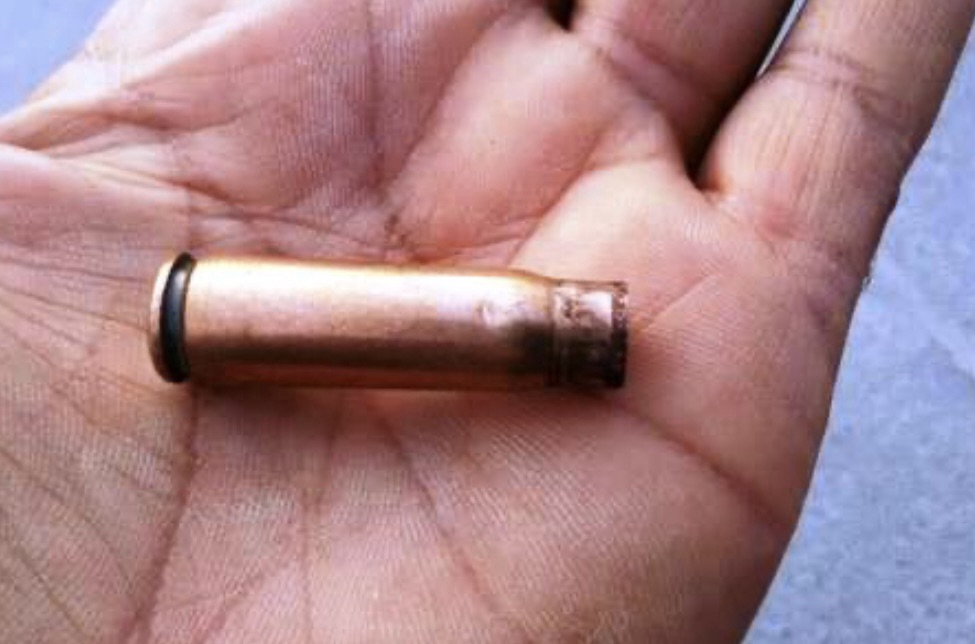 *توضيحاً: ان صوت الرصاص الذي يسمع في بعض انحاء بيروت ناتج عن تشييع أحد الأشخاص*