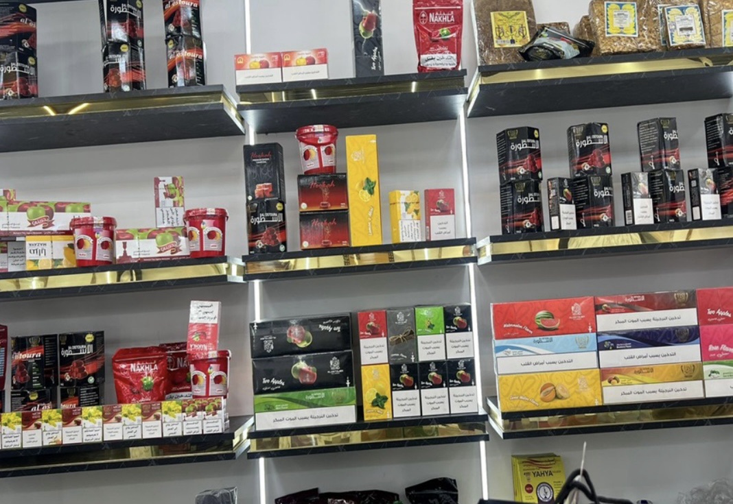 *الريجي” تضبط كميات كبيرة من التبغ والمعسّل والسجائر المهربة والمزورة*