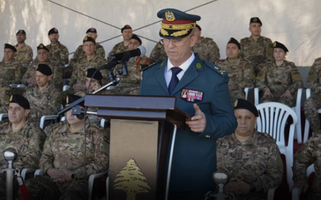 *حفل تقديم جنود متمرنين ومجندين ممدّدة خدماتهم إلى العلم*