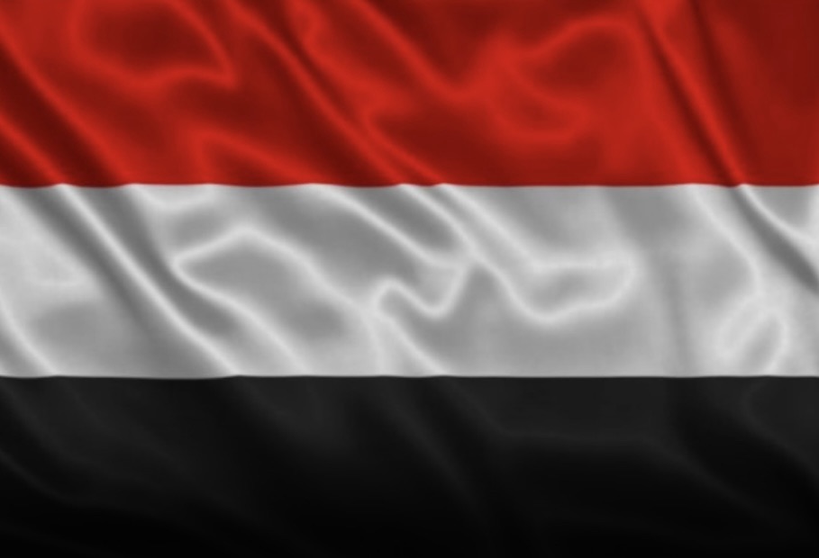 *مقتل’ 58 على الأقل جراء قصف أميركي لميناء وقود باليمن*