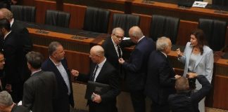 بري يغلق باب تعديل القانون: مناصفة بيروت رهن الأتفاق الصعب