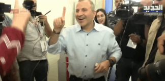 النائب جبران باسيل يُدلي بصوته في البترون