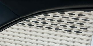 إطلاق نار على محل لبيع الكحول في الناعمة