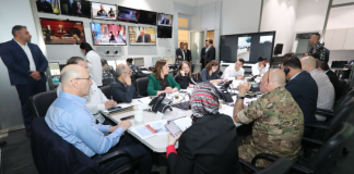 وزير الداخلية يشرف على عملية تسليم صناديق الاقتراع استعدادا لانطلاق العملية الانتخابية صباح غد في محافظة جبل لبنان