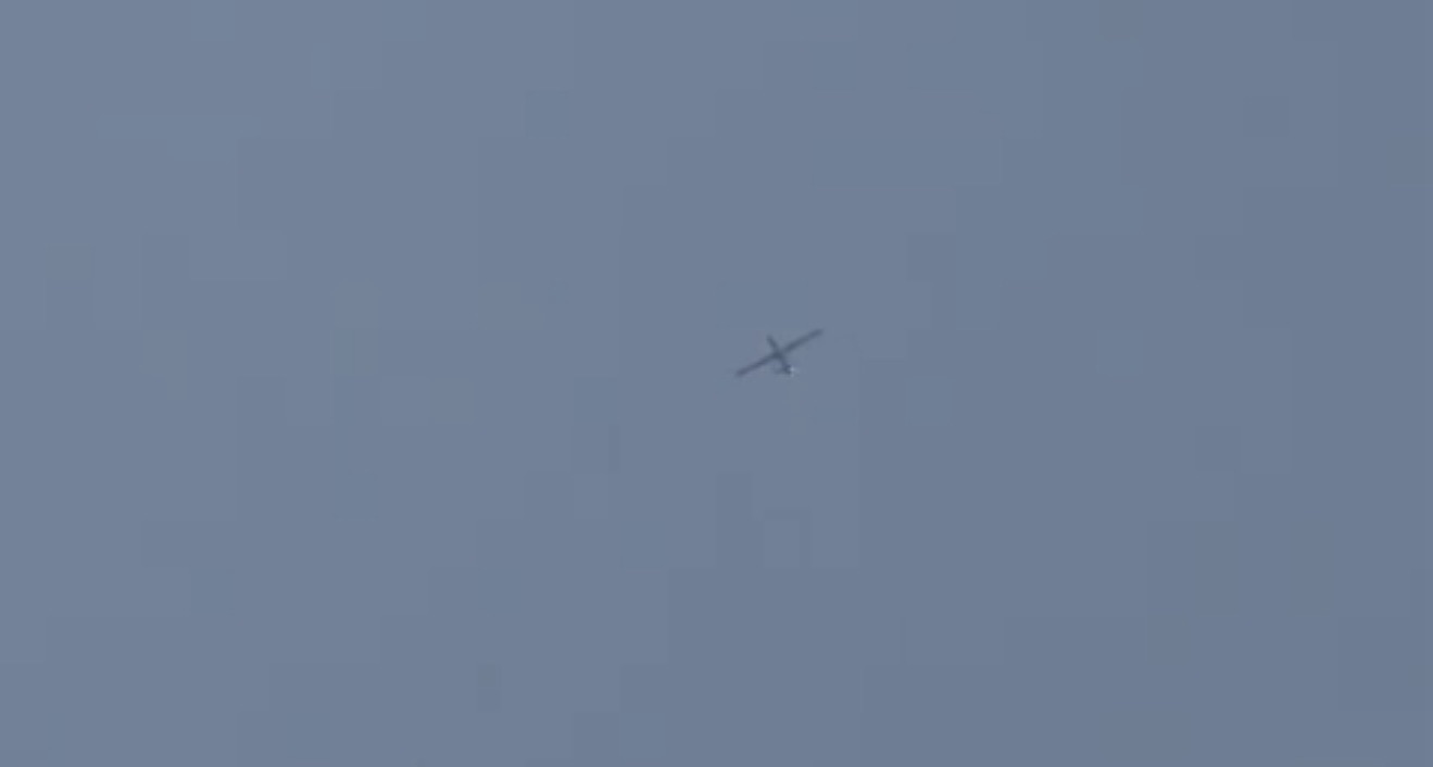 *تحليق لمسيرة إسرائيلية’ فوق الضاحية الجنوبية والعاصمة بيروت منذ ساعات الصباح وحتى هذه اللحظة على علو منخفض*