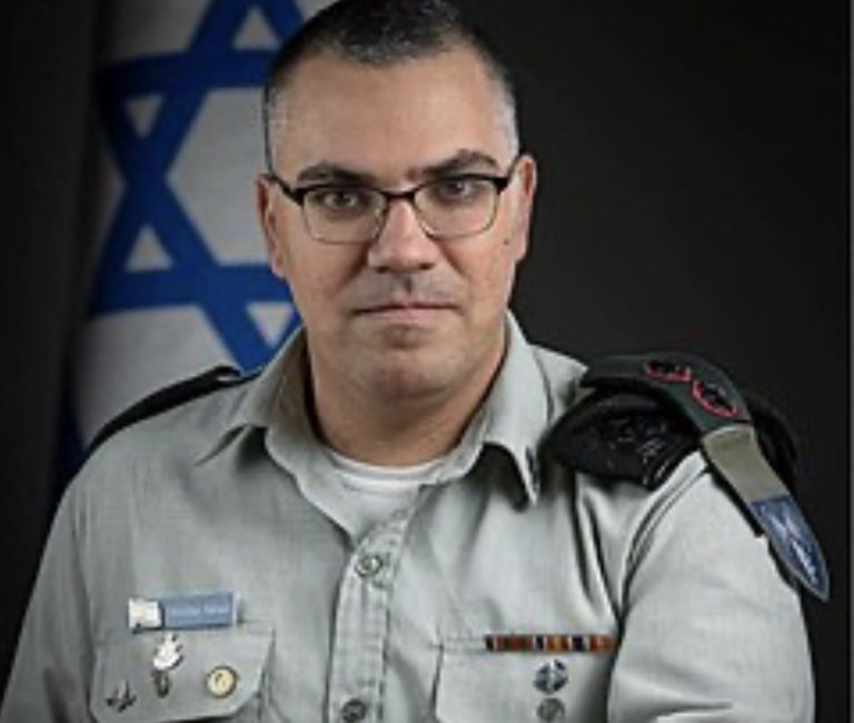*أدرعي: سلاح’ الجو الإسرائيلي’ يدمّر أهدافاً حوثية في صنعاء رداً على إطلاق صاروخ’ نحو مطار بن غوريون*