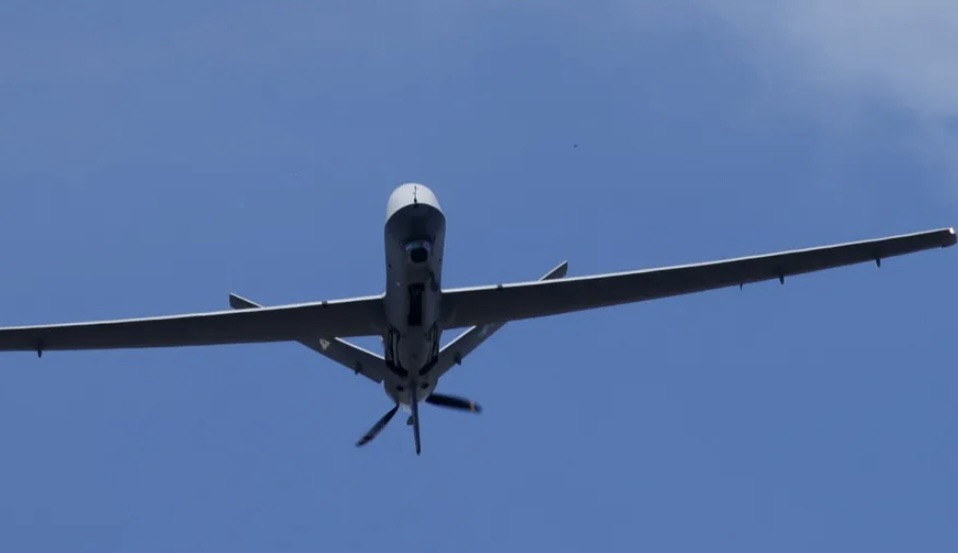 *تحليق طيران مسير على علو منخفض جدًا فوق بنت جبيل*