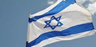 الجيش الإسرائيلي يزعم : استهدفنا مستودعات أسلحة تابعة لحزب الله في جنوب لبنان استخدمها للترويج والدفع بمخططات إرهابية ضد دولة إسرائيل