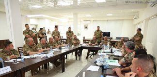 قائد الجيش يتفقد غرفة عمليات منطقة جبل لبنان