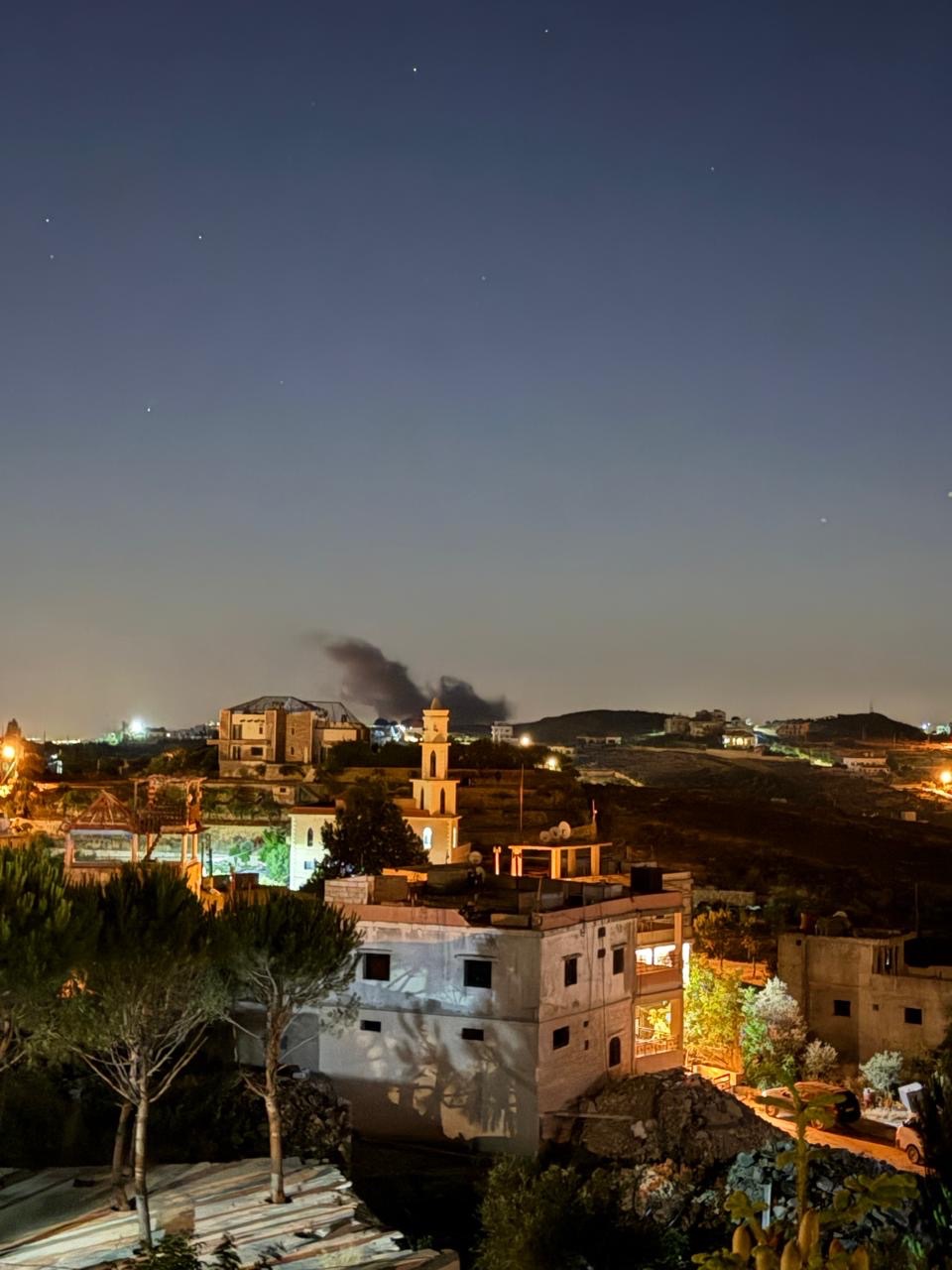 غارات من الطيران الحربي تستهدف اقليم التفاح وسط تحليق مكثف للطيران الحربي في اجواء الجنوب