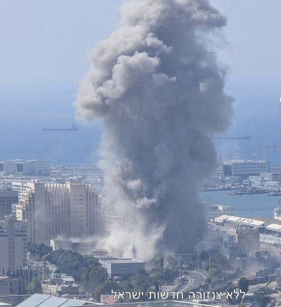 *سلسلة صواريخ تضرب بئر السبع وحيفا وتل أبيب وتصل إلى القدس في هذه الاثناء*